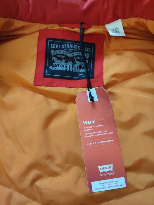 Безрукавка levis