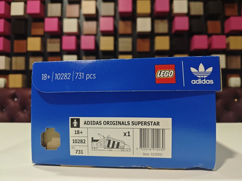LEGO ICONS 10282 adidas Originals Superstar