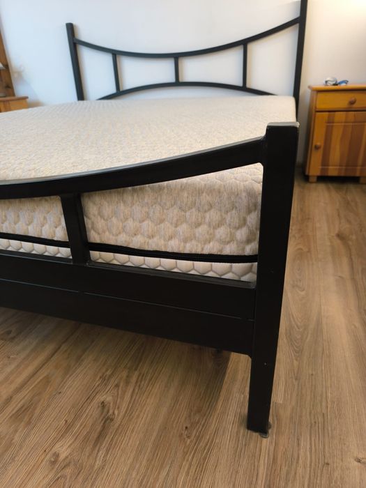 Łóżko metalowe 160x200 z materacem czarne