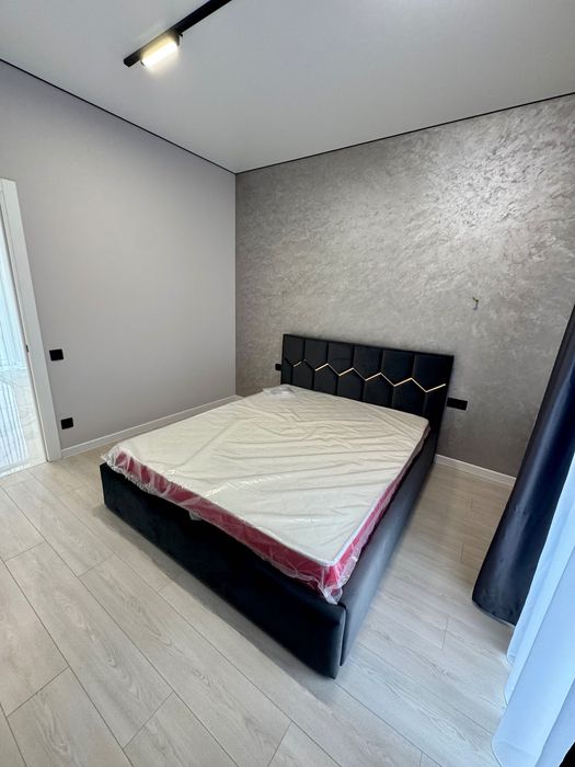 Продам котедж з ремонтом в районі Щасливе!