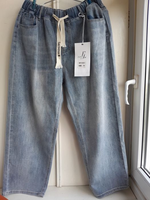 Джинсы  Миу-Миу, утепленные  мом Корея