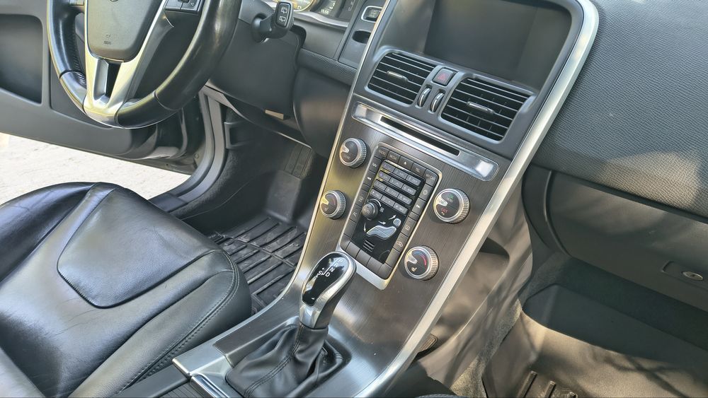 Продам Volvo XC60