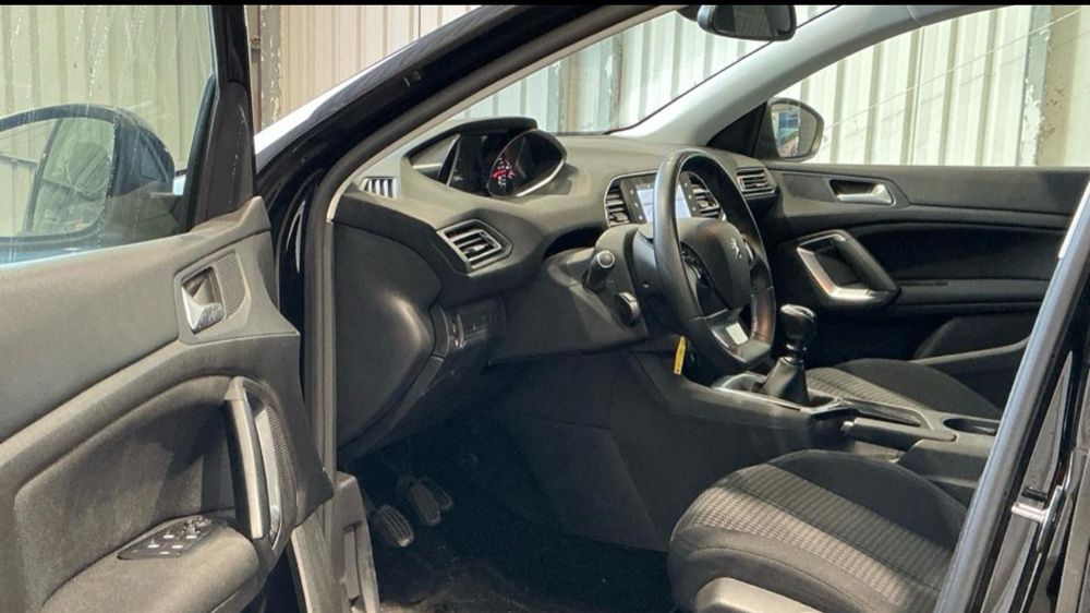 Peugeot 308 SW 1.5 BlueHDI Style Como novo