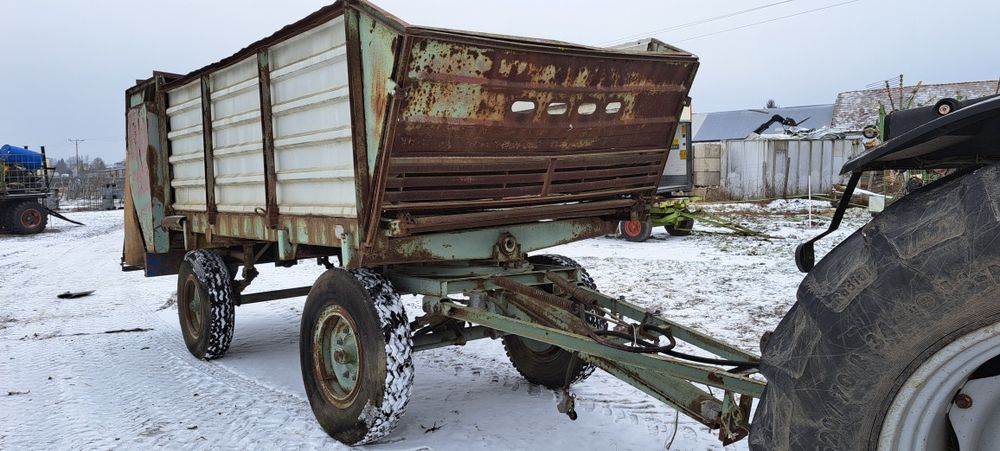 Wóz paszowy,  Paszowóz, HT 40.04/L433 rozścielacz  słomy