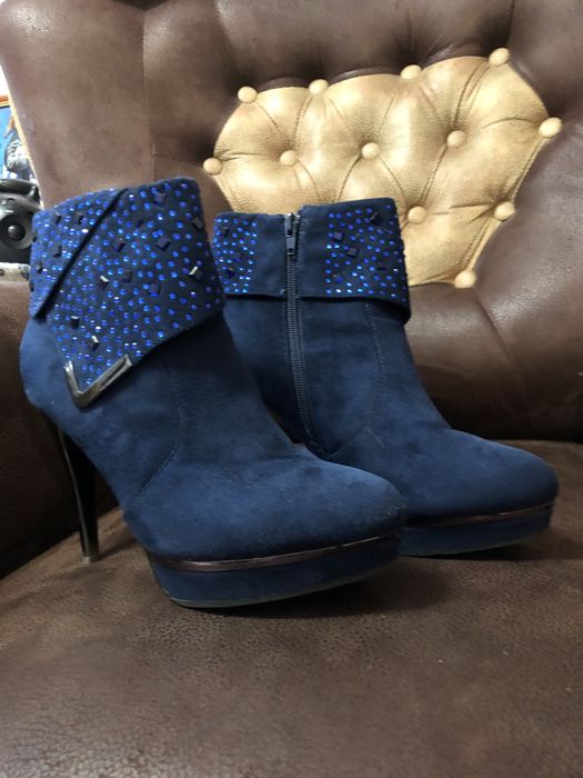 Ботильйони замшеві