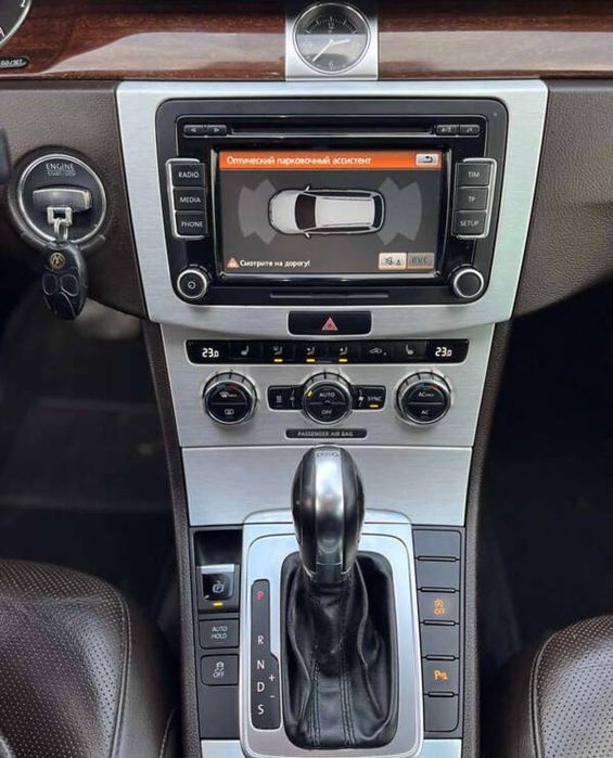 Авто Passat b7 2.0 tdi