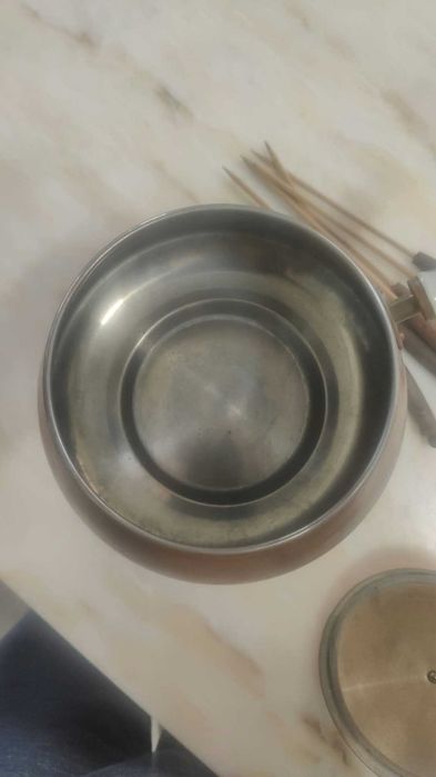 Conjunto de fondue em cobre estanhado com cabo em porcelana - completo