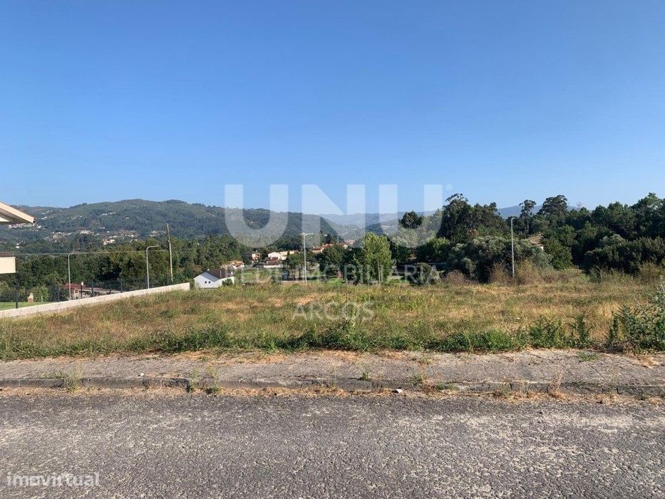 Lote para construção de moradia unifamiliar