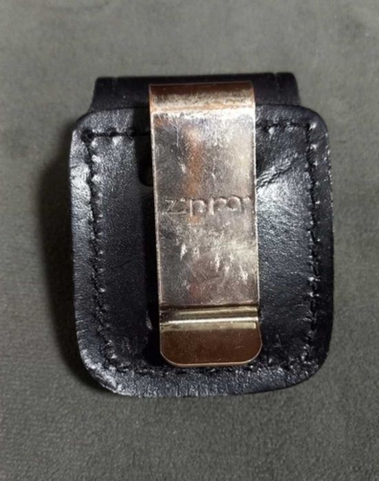 Запальничка Zippo зі шкіряним чохлом
