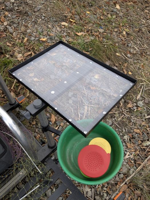 Фидерный столик для рыбалки