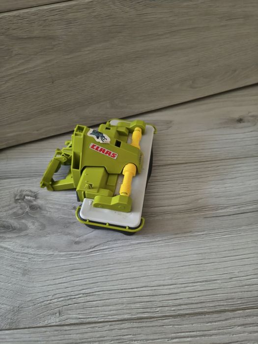 Kosiarka bruder Claas