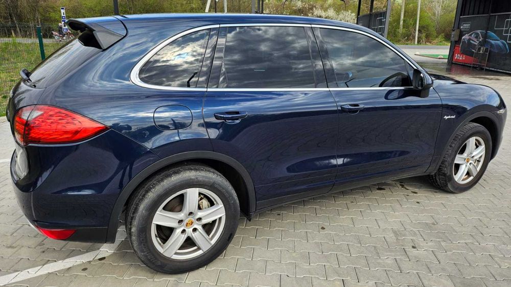Porsche Cayenne 2010 Гібрид