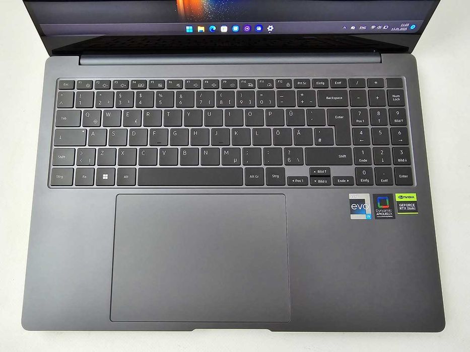 Samsung Galaxy Book 3 Ultra I9 13900H/RTX 4070/RAM 32GB/SSD 1TB/AMOLED