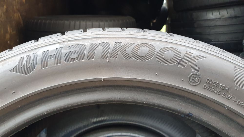 225/45 R17  2шт Hankook ( Хенкук) Авторезина, шини.