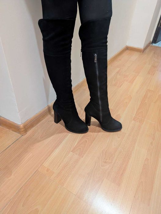 Жіночі зимові замшеві чоботи