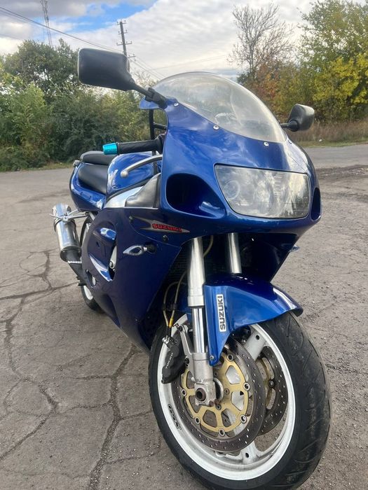 Обмен/ сузуки джиксер 750 SRAD инжектор