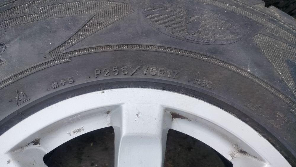Alufelgi Koła Nissan Titan Armada 4szt