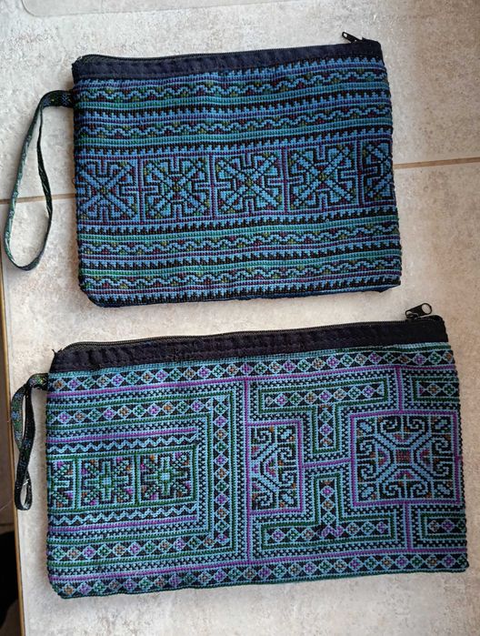 Dwie szaszetki haft krzyżykowy 23x14cm i 19x15cm stan dobry +