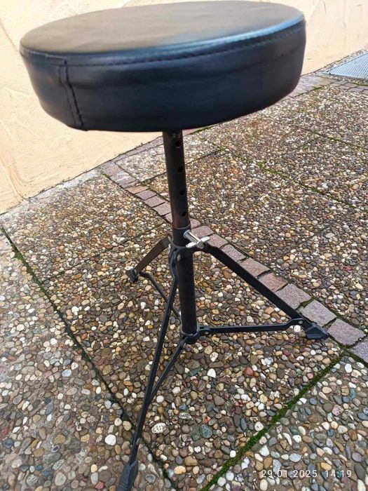 Стілець для барабанів стул банкетка в гарному стані