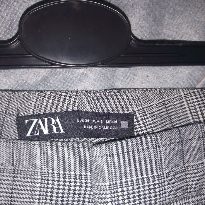 Nowe spodnie damskie kratka, cygaretki Zara