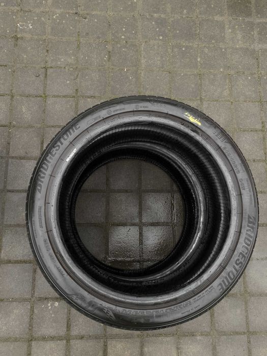 2х Шини, 245/40/19 Bridgestone Turanza T005, ~5мм (1х потребує ремонту)