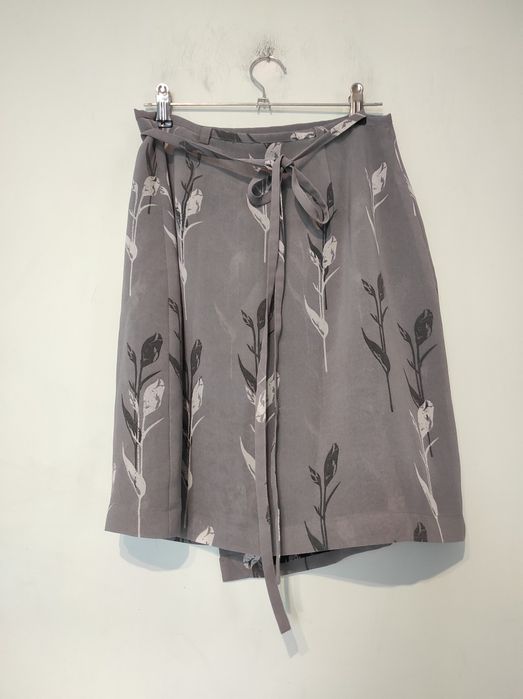 Wiązana podwójna spódniczka