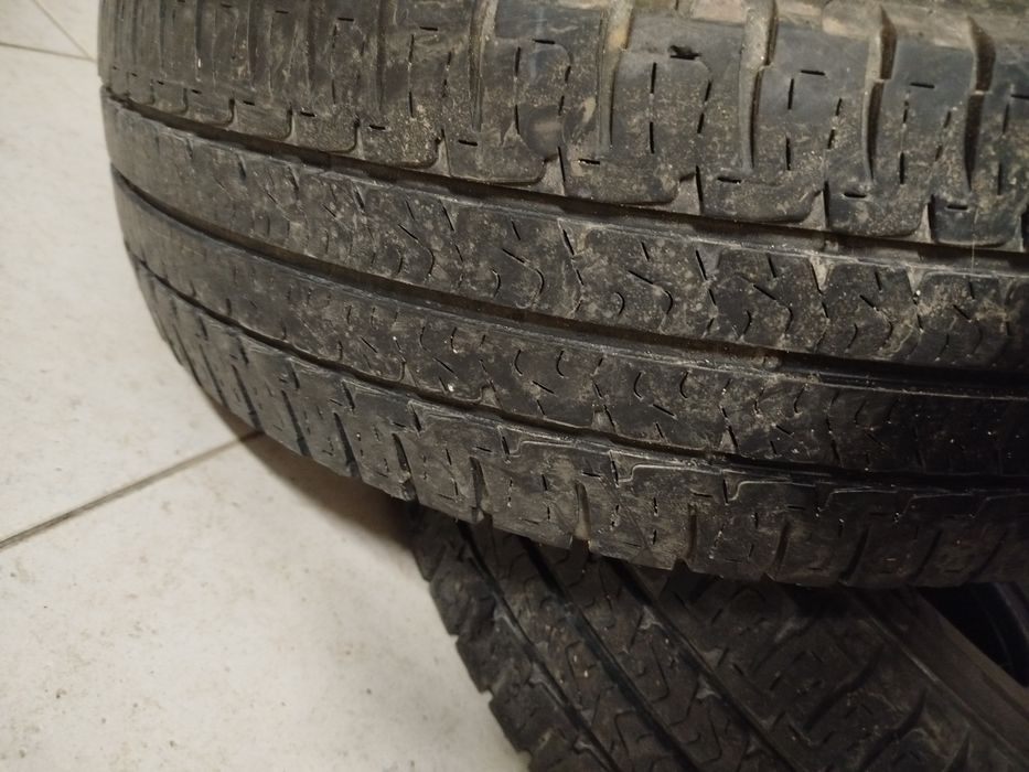 2 Pneus 225/75R16 Michelin Agilis Camping