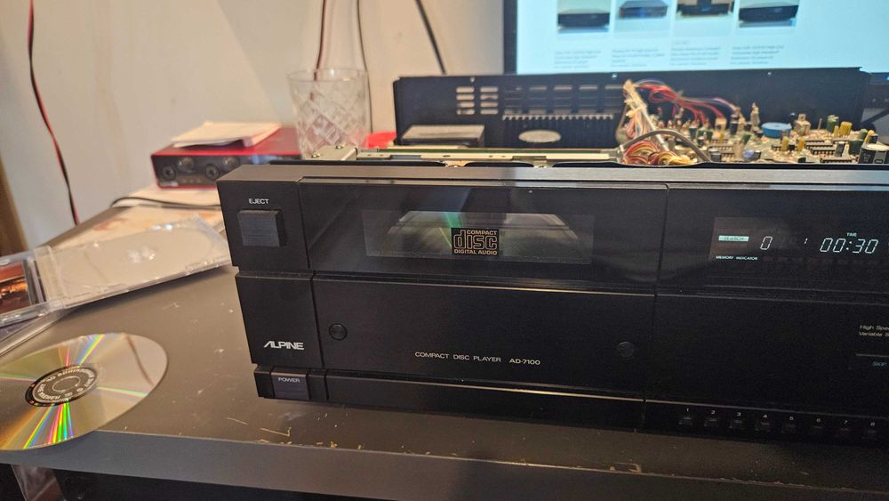 Odtwarzacz CD Alpine AD-7100