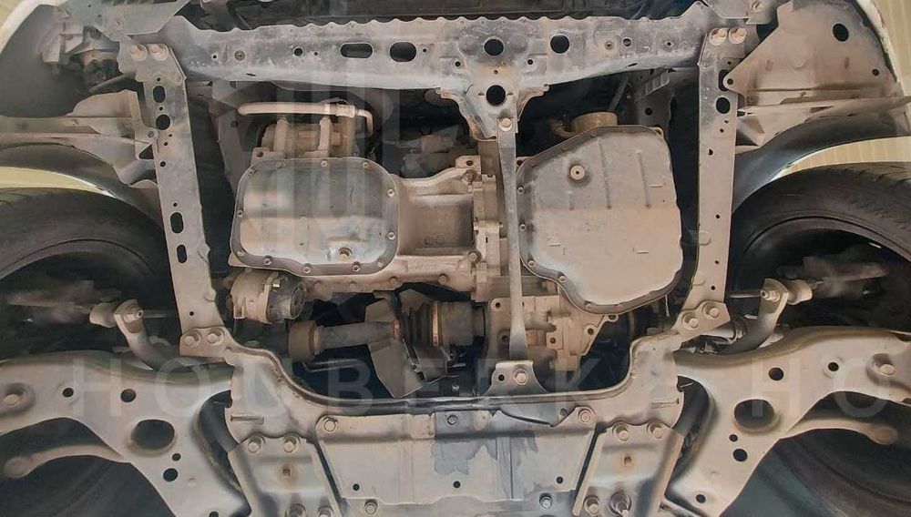 Захист двигуна Toyota Auris Prius Verso Защита двигателя ТМ HOUBERK