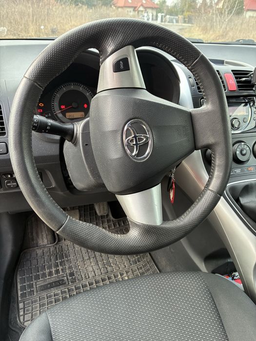 Sprzedam Toyote Auris