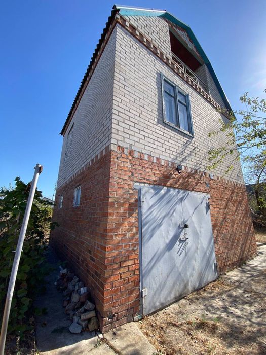 Продам дачу на Перевалі с/ т Трубник.