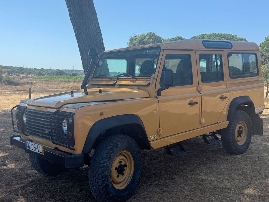 Land Rover Defender 110 2.5 TDi Metal Top
