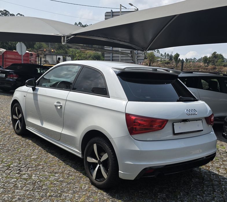 Audi A1  S. Line - 1.2 TFSI