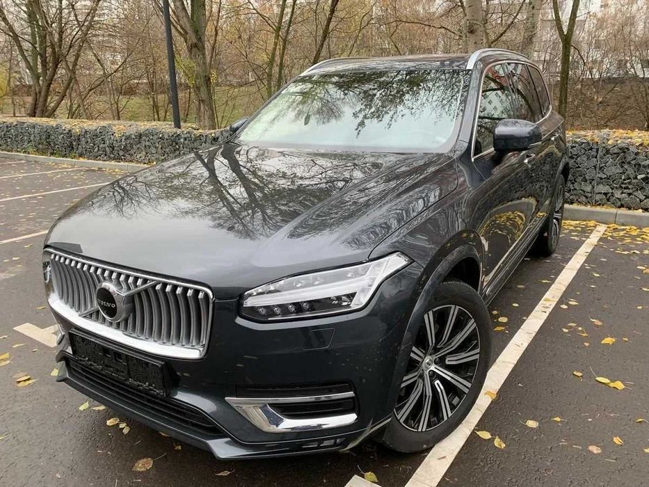 Volvo XC90  2021