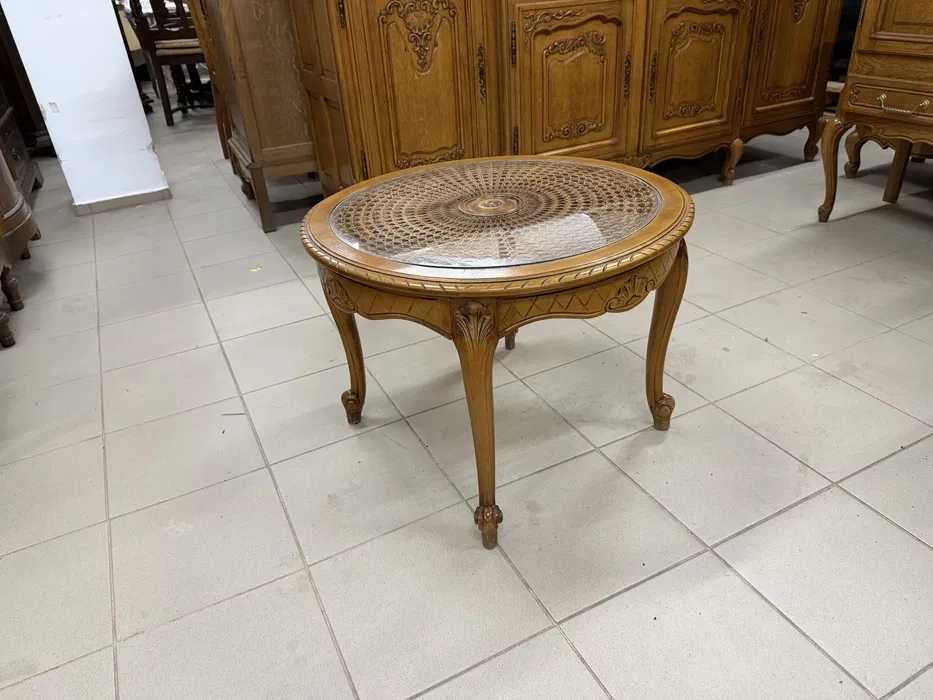 Stylowy stolik drewniany retro– rzeźbiony. Transport cały kraj