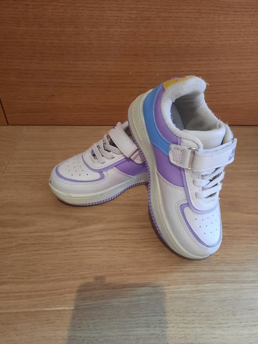 Buty   -  nike          .