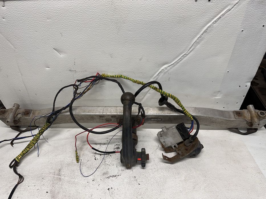 Hak Holowniczy Moduł Instalacji BMW E39 Kombi