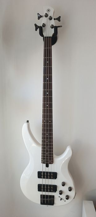 Yamaha TRBX 304, aktywna