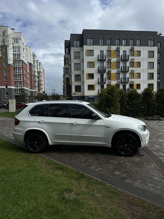 BMW x5 e70 3.5 d 2009 год