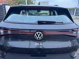 Ляда Volkswagen на моделі, які вказані в описі ришка багажника