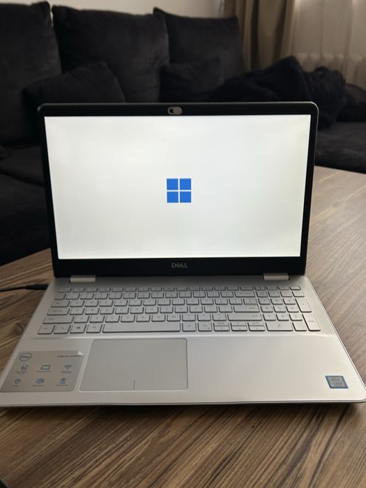 DELL Inspiron 15 5000