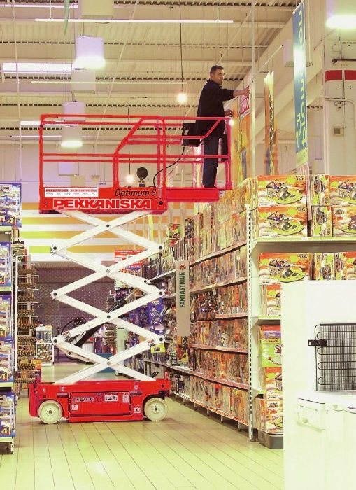 ПЕККАНІСКА ОРЕНДА акумуляторного ножичного підйомника OPTIMUM 8