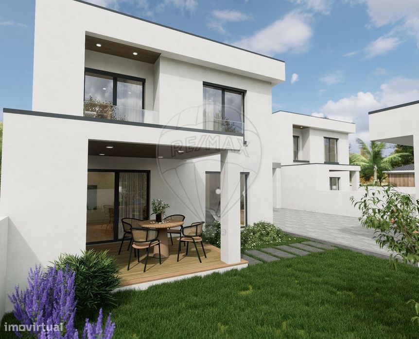 Moradia T4 para venda