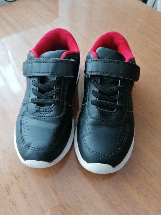 Кроссовки на мальчика