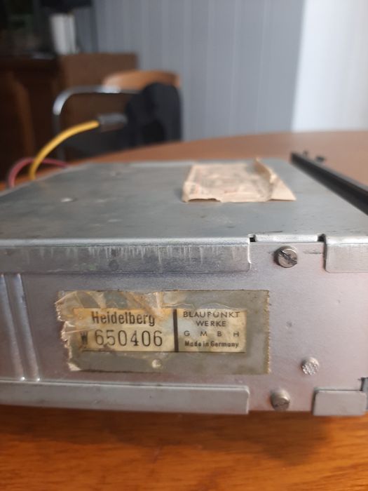 Mercedes w 108  Stare radio samochodowe