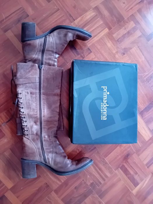 Botas em Couro Original