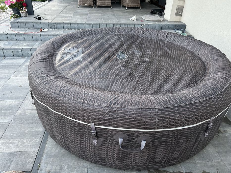 Jacuzzi BESTWAY Lay-Z-Spa St.Mortz