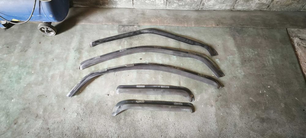 Дефлектори Вітровики рено кліо