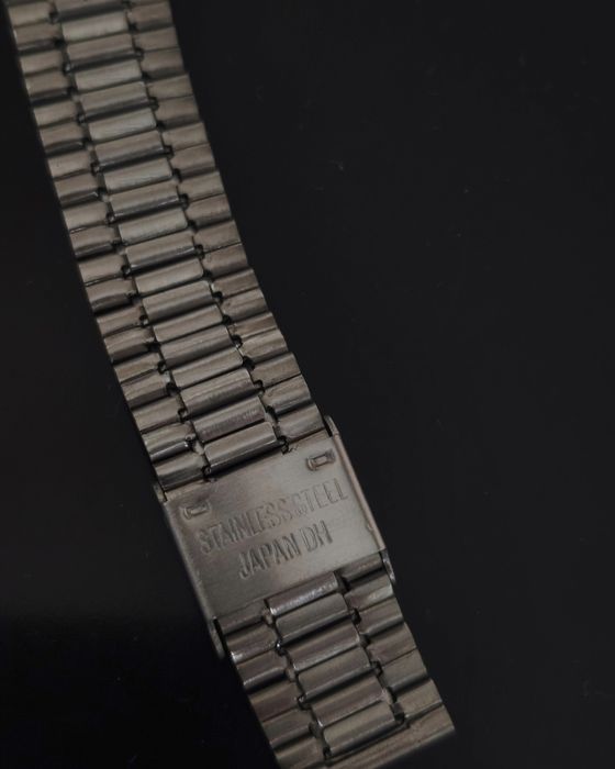 CASIO vintage digital watch NOVO