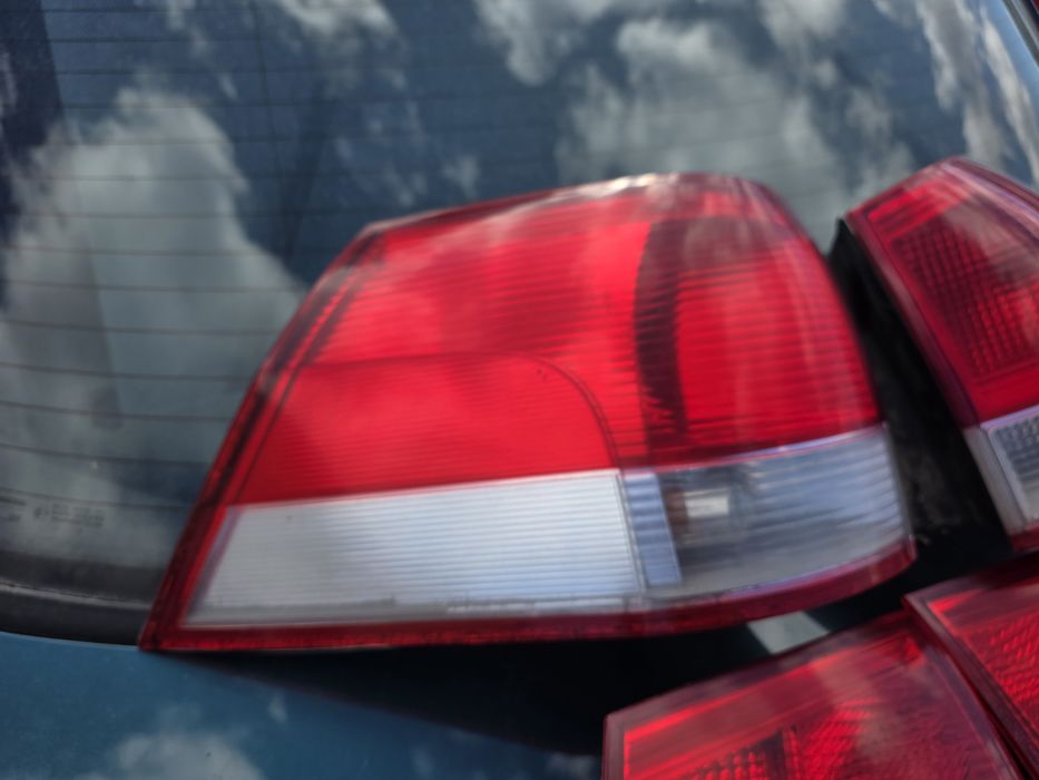 Opel vectra c komplet lamp kombi tył